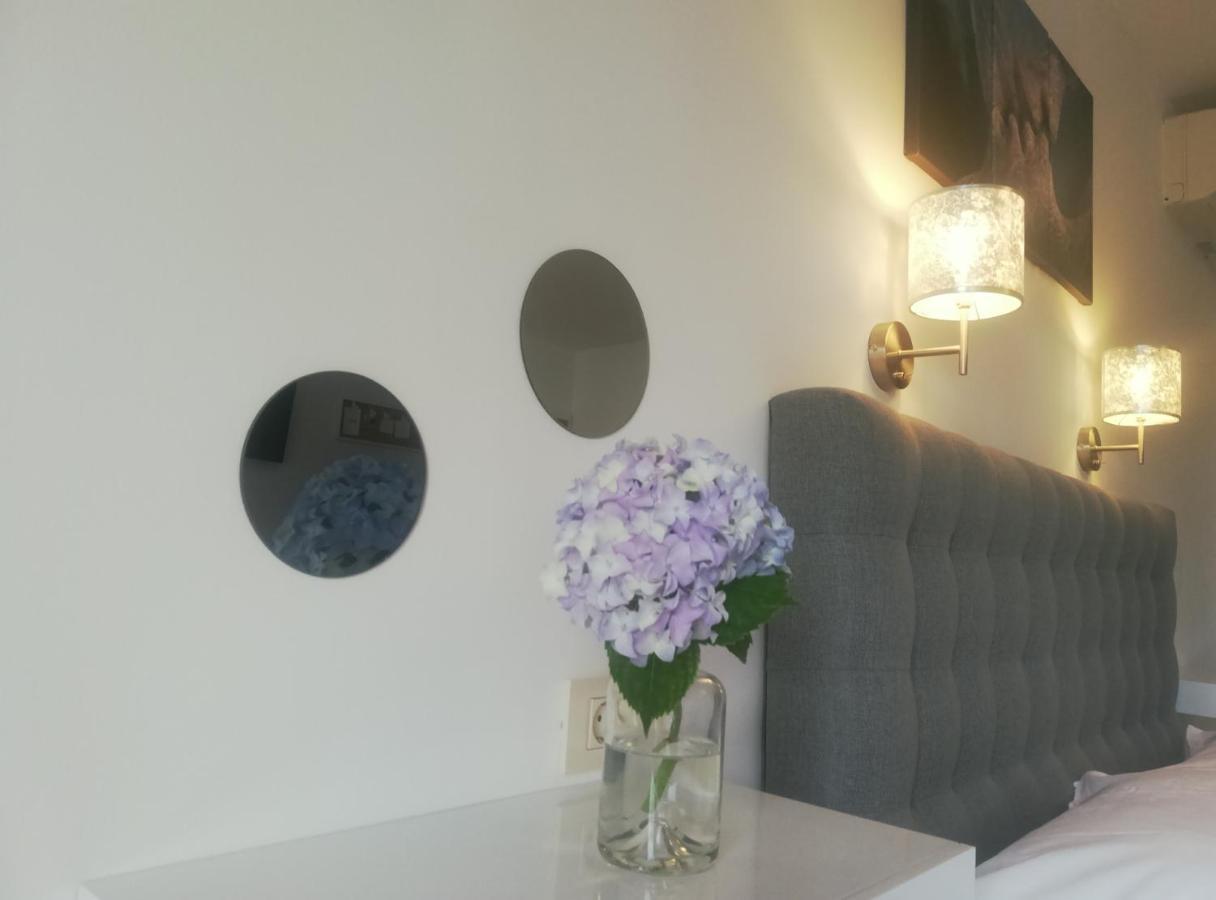 Riviera Rooms And Apartments Palit ภายนอก รูปภาพ