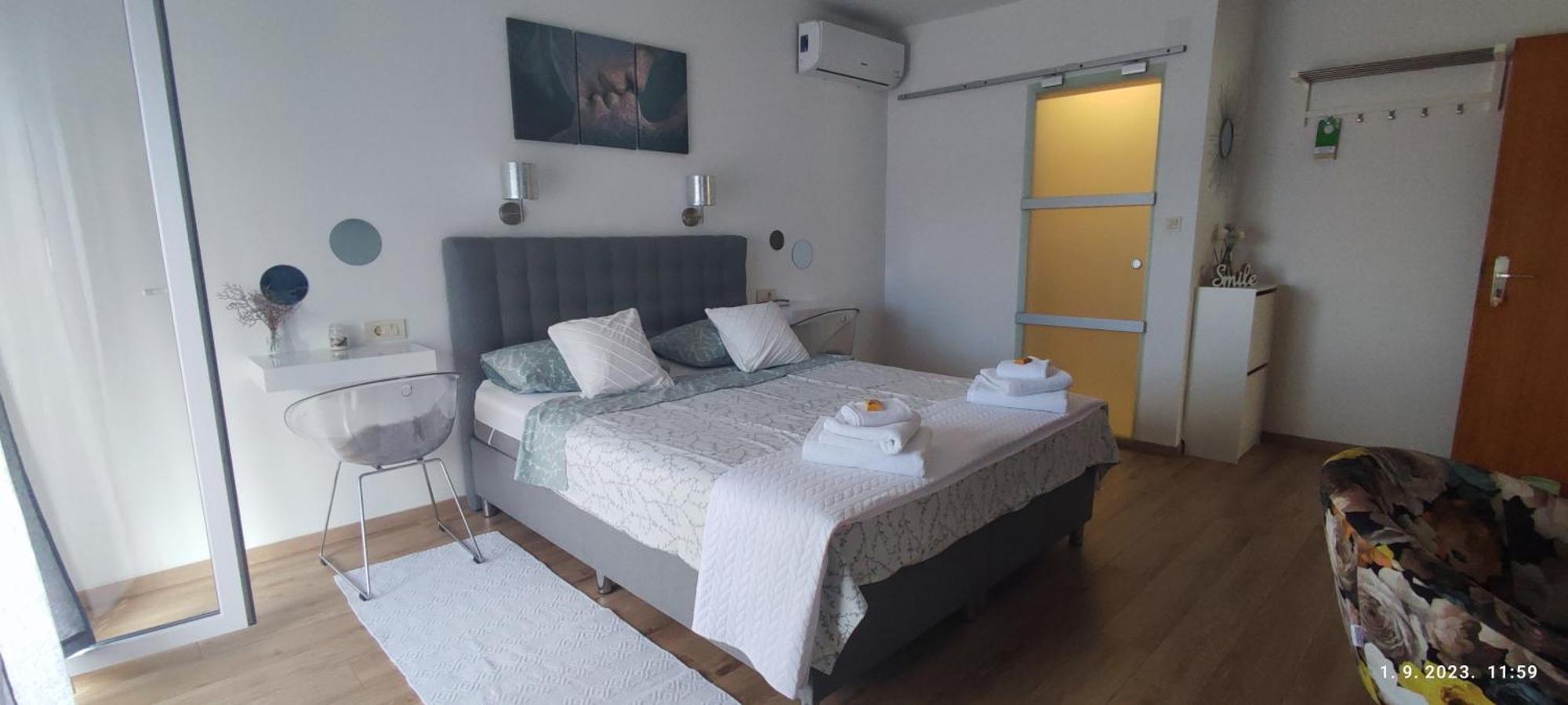 Riviera Rooms And Apartments Palit ภายนอก รูปภาพ
