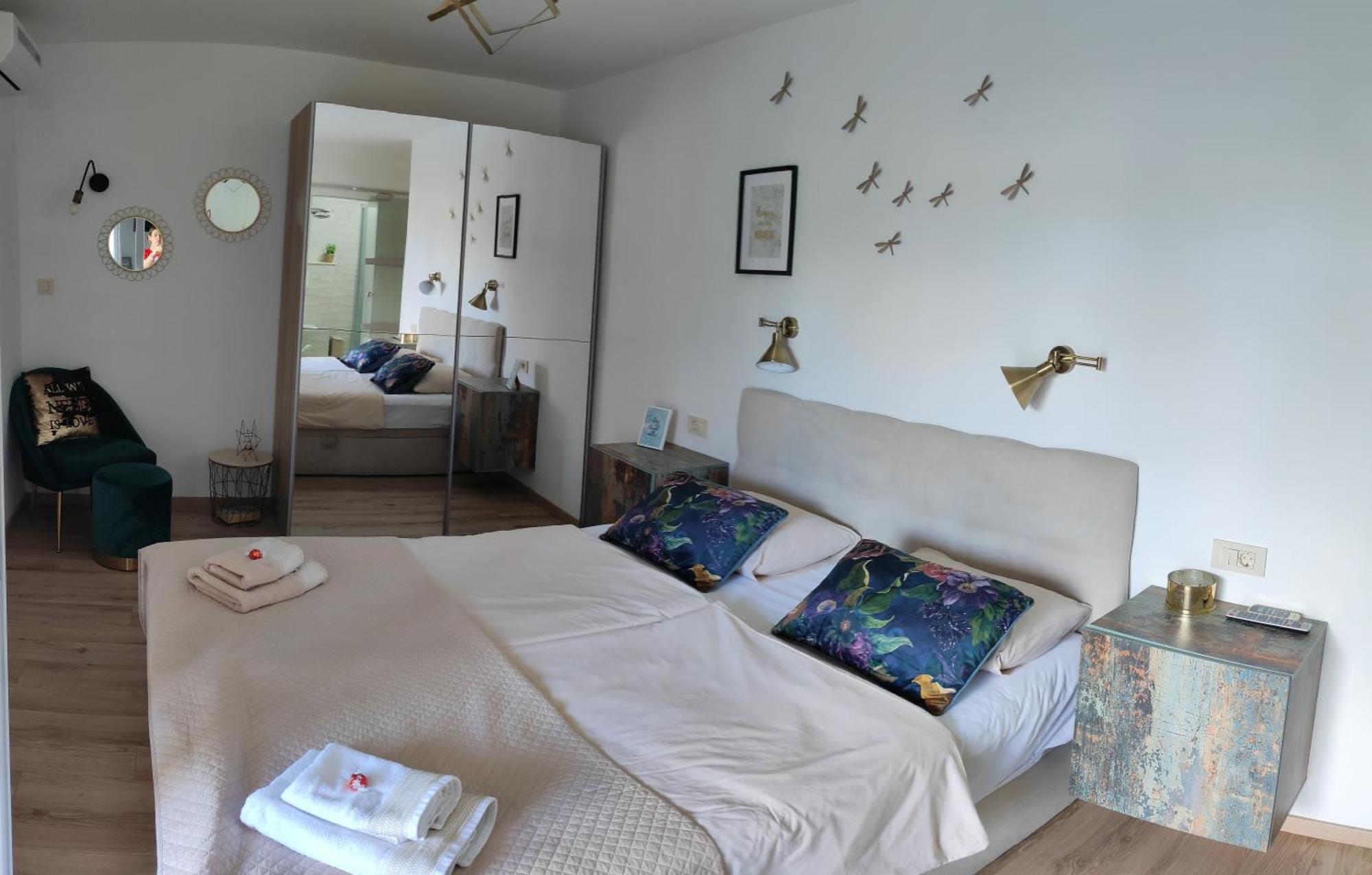 Riviera Rooms And Apartments Palit ภายนอก รูปภาพ